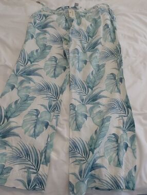 NWT 100% Linen Tommy Bahama Pants.